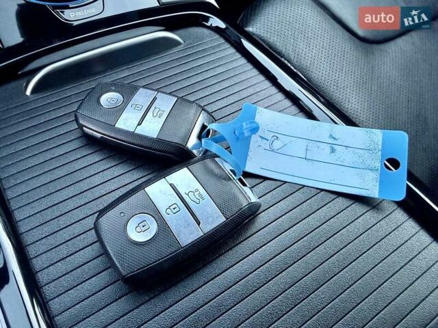 Киа Niro 2021 в Бердичеве на Automoto.ua Серый Киа Niro, объемом двигателя 0 л и пробегом 82 тыс. км за 19250 $, фото 63 на Automoto.ua