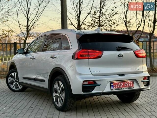 Киа Niro 2021 в Бердичеве на Automoto.ua Серый Киа Niro, объемом двигателя 0 л и пробегом 70 тыс. км за 21350 $, фото 12 на Automoto.ua