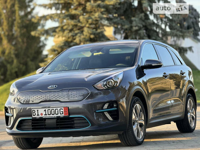 Сірий Кіа Niro, об'ємом двигуна 0 л та пробігом 54 тис. км за 18300 $, фото 14 на Automoto.ua