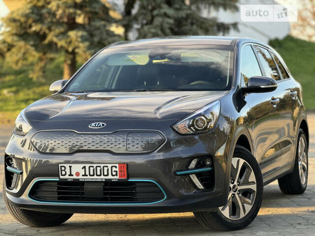 Сірий Кіа Niro, об'ємом двигуна 0 л та пробігом 54 тис. км за 18300 $, фото 7 на Automoto.ua