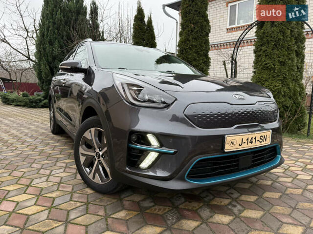 Сірий Кіа Niro, об'ємом двигуна 0 л та пробігом 50 тис. км за 22300 $, фото 3 на Automoto.ua