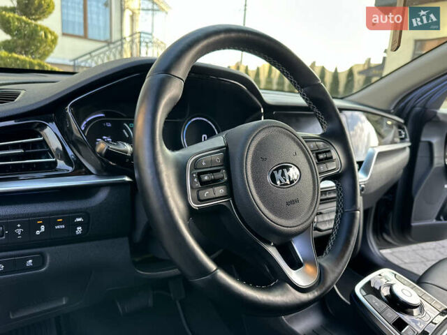 Серый Киа Niro, объемом двигателя 0 л и пробегом 38 тыс. км за 19999 $, фото 43 на Automoto.ua