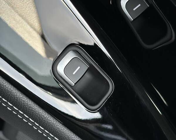 Серый Киа Niro, объемом двигателя 0 л и пробегом 62 тыс. км за 22450 $, фото 21 на Automoto.ua