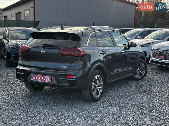Сірий Кіа Niro, об'ємом двигуна 0 л та пробігом 50 тис. км за 19999 $, фото 10 на Automoto.ua
