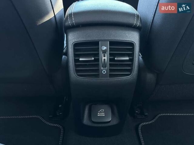 Сірий Кіа Niro, об'ємом двигуна 0 л та пробігом 37 тис. км за 24600 $, фото 85 на Automoto.ua