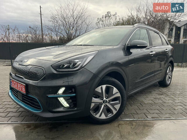 Сірий Кіа Niro, об'ємом двигуна 0 л та пробігом 52 тис. км за 22999 $, фото 7 на Automoto.ua