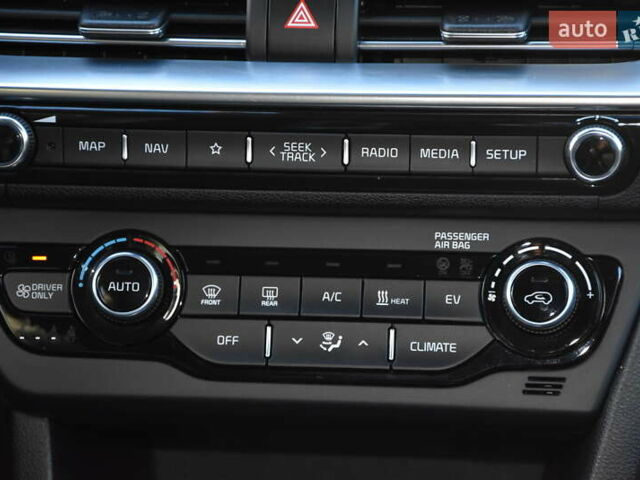 Сірий Кіа Niro, об'ємом двигуна 0 л та пробігом 99 тис. км за 22880 $, фото 40 на Automoto.ua