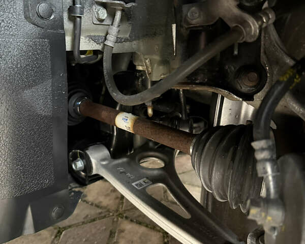 Сірий Кіа Niro, об'ємом двигуна 0 л та пробігом 50 тис. км за 22300 $, фото 79 на Automoto.ua