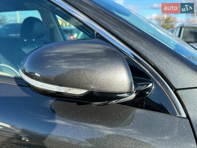 Серый Киа Niro, объемом двигателя 0 л и пробегом 54 тыс. км за 23900 $, фото 29 на Automoto.ua