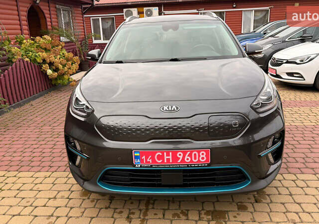 Серый Киа Niro, объемом двигателя 0 л и пробегом 88 тыс. км за 19700 $, фото 10 на Automoto.ua
