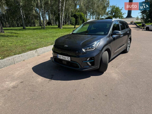 Серый Киа Niro, объемом двигателя 0 л и пробегом 195 тыс. км за 17400 $, фото 7 на Automoto.ua