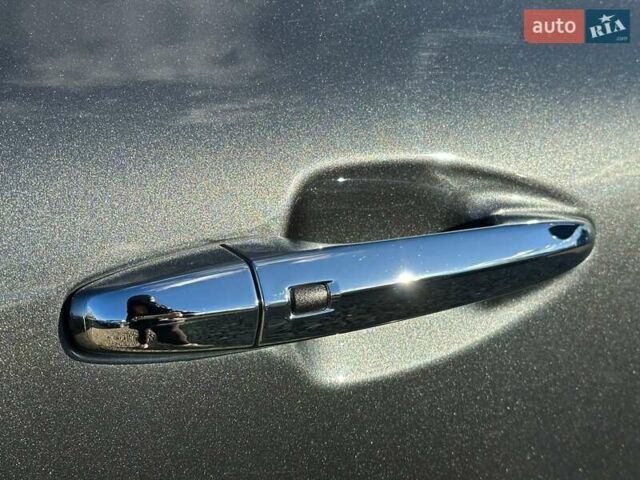 Серый Киа Niro, объемом двигателя 0 л и пробегом 54 тыс. км за 23900 $, фото 18 на Automoto.ua