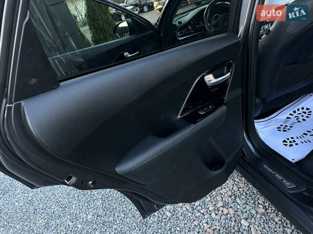 Серый Киа Niro, объемом двигателя 0 л и пробегом 55 тыс. км за 18899 $, фото 37 на Automoto.ua