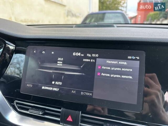 Сірий Кіа Niro, об'ємом двигуна 0 л та пробігом 105 тис. км за 19950 $, фото 36 на Automoto.ua