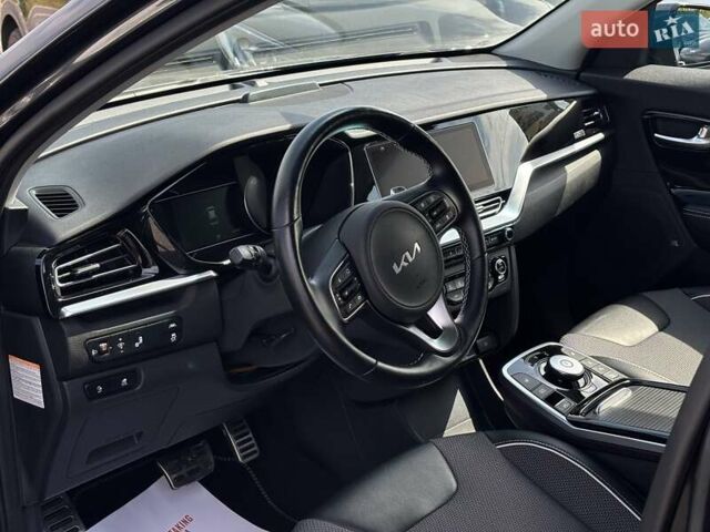 Серый Киа Niro, объемом двигателя 0 л и пробегом 62 тыс. км за 22450 $, фото 33 на Automoto.ua