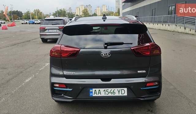 Киа Niro 2021 в Киеве на Automoto.ua Серый Киа Niro, объемом двигателя 0 л и пробегом 195 тыс. км за 16800 $, фото 14 на Automoto.ua