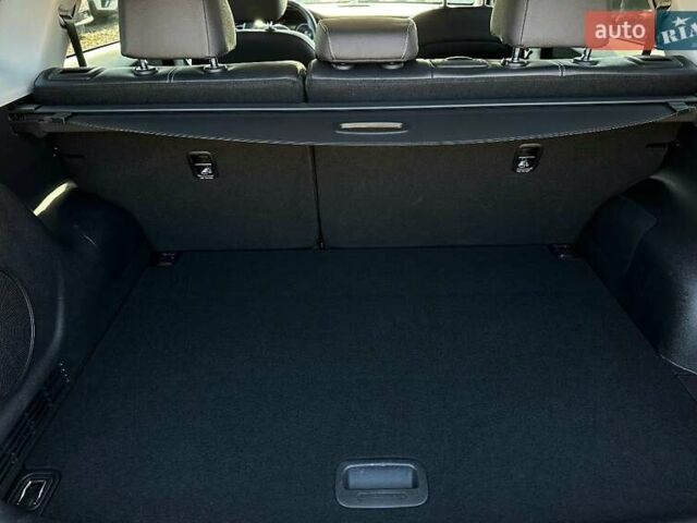 Сірий Кіа Niro, об'ємом двигуна 0 л та пробігом 37 тис. км за 23600 $, фото 88 на Automoto.ua