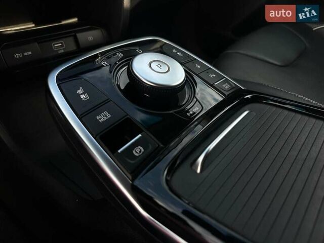 Серый Киа Niro, объемом двигателя 0 л и пробегом 62 тыс. км за 23600 $, фото 66 на Automoto.ua