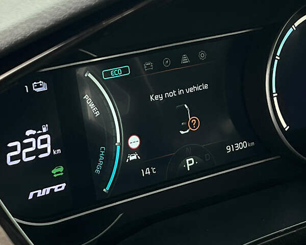 Серый Киа Niro, объемом двигателя 0 л и пробегом 91 тыс. км за 19500 $, фото 12 на Automoto.ua