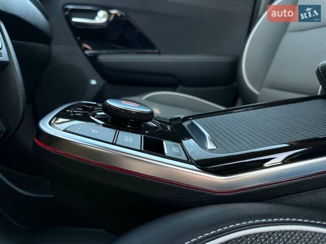 Сірий Кіа Niro, об'ємом двигуна 0 л та пробігом 37 тис. км за 23600 $, фото 13 на Automoto.ua