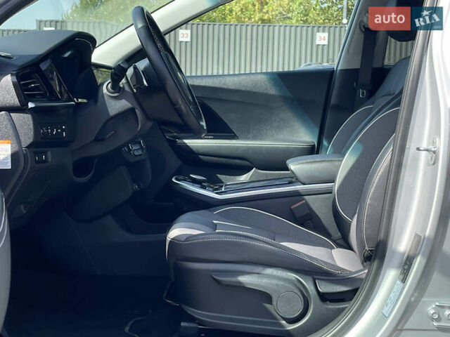 Серый Киа Niro, объемом двигателя 0 л и пробегом 51 тыс. км за 21760 $, фото 26 на Automoto.ua