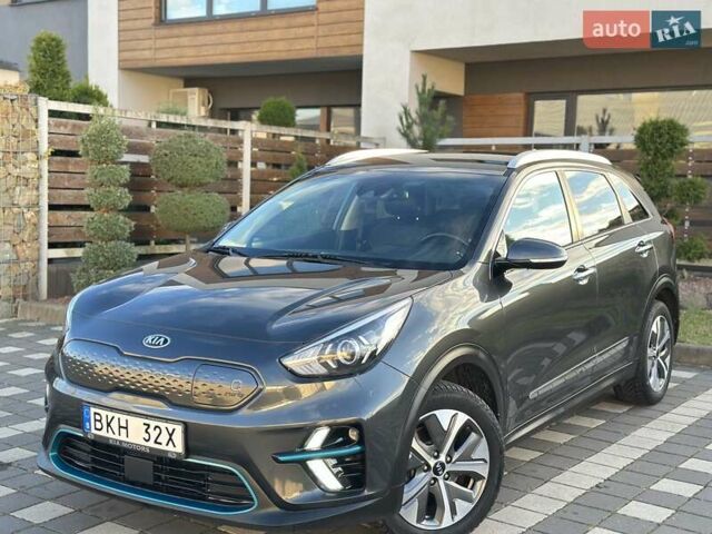 Сірий Кіа Niro, об'ємом двигуна 0 л та пробігом 105 тис. км за 19950 $, фото 7 на Automoto.ua