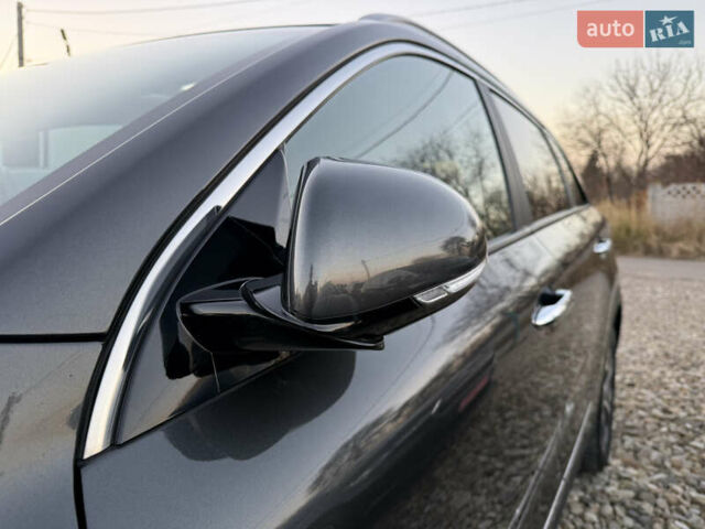 Серый Киа Niro, объемом двигателя 0 л и пробегом 82 тыс. км за 22900 $, фото 26 на Automoto.ua