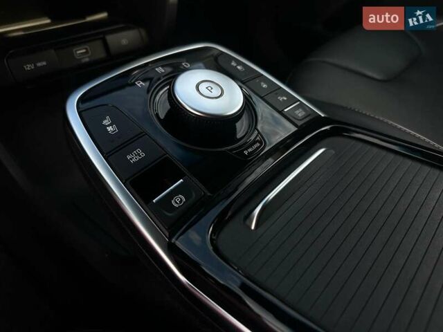 Серый Киа Niro, объемом двигателя 0 л и пробегом 62 тыс. км за 23600 $, фото 11 на Automoto.ua