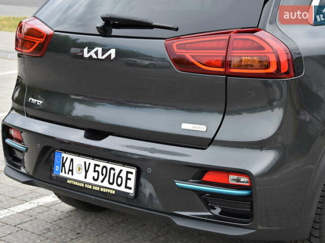Серый Киа Niro, объемом двигателя 0 л и пробегом 34 тыс. км за 23999 $, фото 7 на Automoto.ua