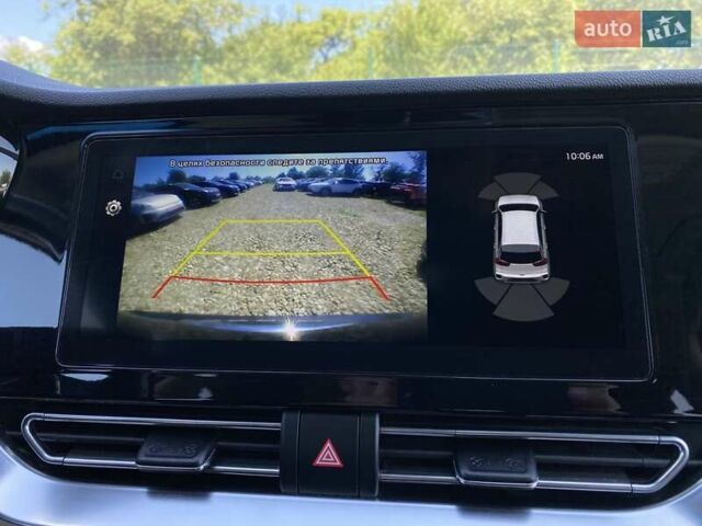 Серый Киа Niro, объемом двигателя 0 л и пробегом 67 тыс. км за 23400 $, фото 60 на Automoto.ua