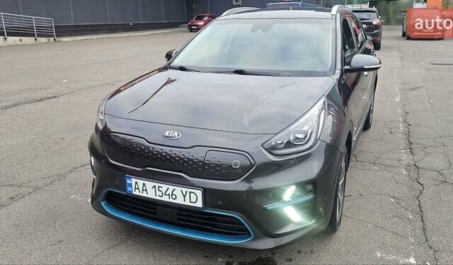 Киа Niro 2021 в Киеве на Automoto.ua Серый Киа Niro, объемом двигателя 0 л и пробегом 195 тыс. км за 16800 $, фото 27 на Automoto.ua