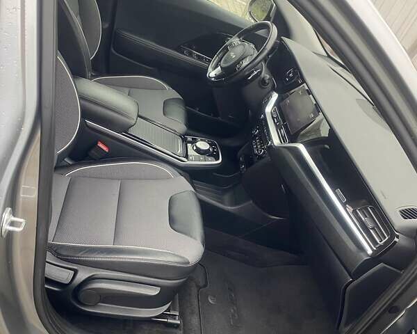 Серый Киа Niro, объемом двигателя 0 л и пробегом 54 тыс. км за 19999 $, фото 28 на Automoto.ua