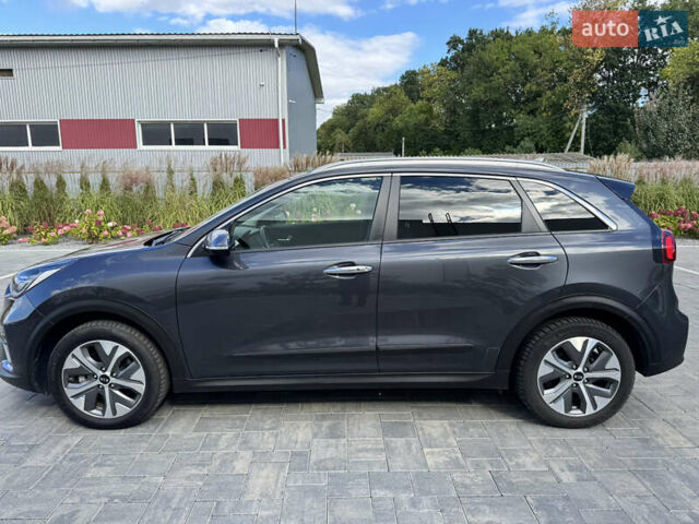 Сірий Кіа Niro, об'ємом двигуна 0 л та пробігом 138 тис. км за 19900 $, фото 1 на Automoto.ua