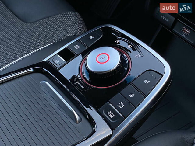 Серый Киа Niro, объемом двигателя 0 л и пробегом 59 тыс. км за 21299 $, фото 34 на Automoto.ua