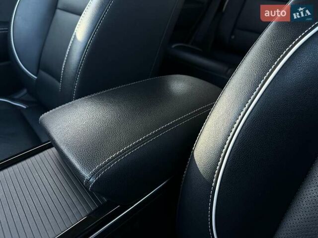 Сірий Кіа Niro, об'ємом двигуна 0 л та пробігом 100 тис. км за 21900 $, фото 66 на Automoto.ua