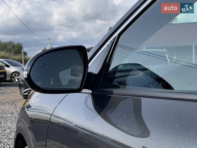 Серый Киа Niro, объемом двигателя 0 л и пробегом 88 тыс. км за 22250 $, фото 6 на Automoto.ua