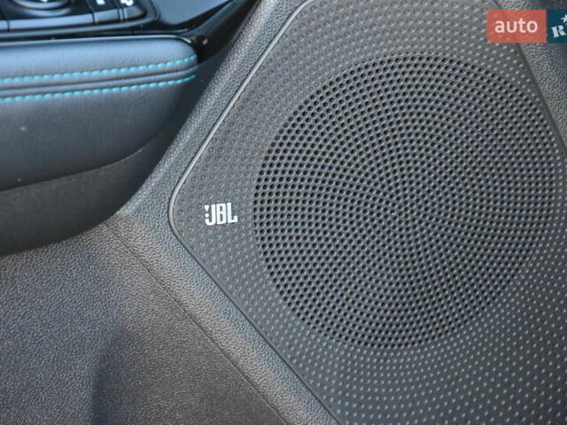 Сірий Кіа Niro, об'ємом двигуна 0 л та пробігом 99 тис. км за 22880 $, фото 18 на Automoto.ua