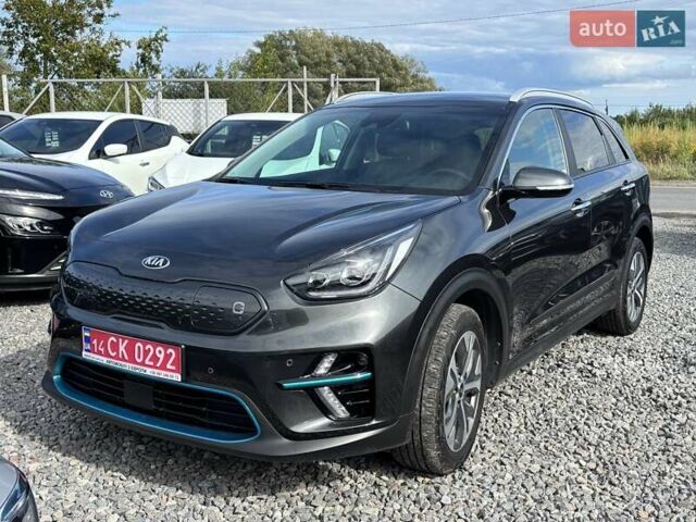 Серый Киа Niro, объемом двигателя 0 л и пробегом 67 тыс. км за 22400 $, фото 2 на Automoto.ua