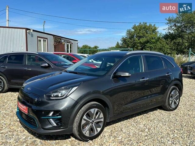 Серый Киа Niro, объемом двигателя 0 л и пробегом 97 тыс. км за 22200 $, фото 17 на Automoto.ua