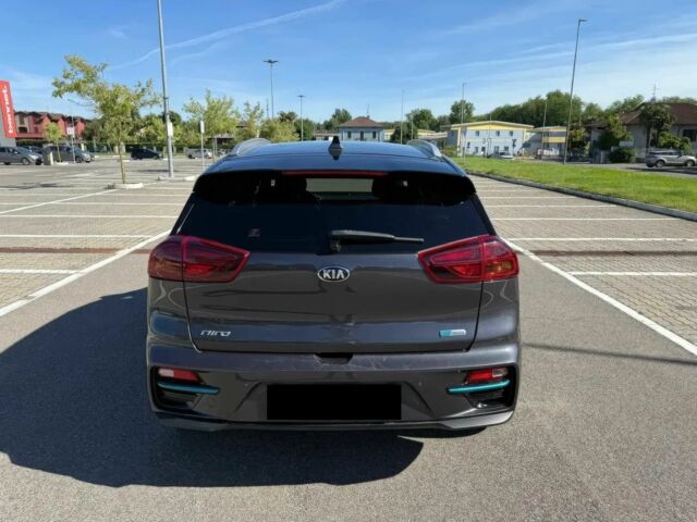 Серый Киа Niro, объемом двигателя 0 л и пробегом 34 тыс. км за 15000 $, фото 4 на Automoto.ua
