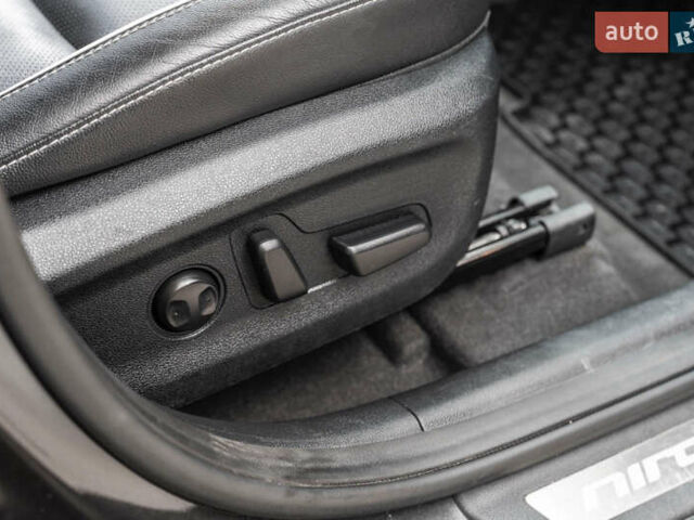 Сірий Кіа Niro, об'ємом двигуна 0 л та пробігом 77 тис. км за 14950 $, фото 20 на Automoto.ua