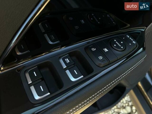 Сірий Кіа Niro, об'ємом двигуна 0 л та пробігом 37 тис. км за 23600 $, фото 3 на Automoto.ua