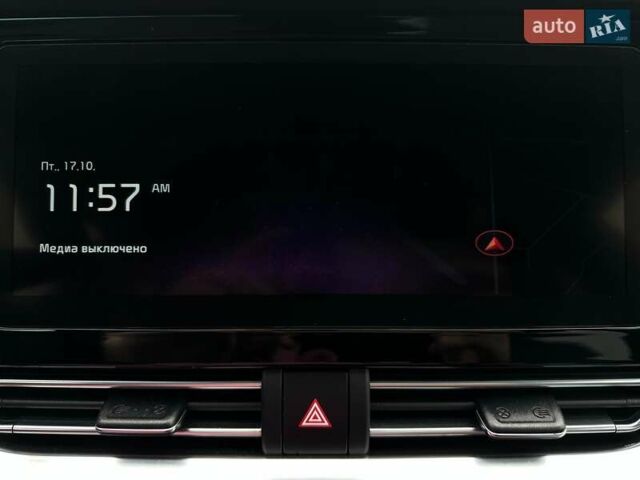 Серый Киа Niro, объемом двигателя 0 л и пробегом 62 тыс. км за 24600 $, фото 60 на Automoto.ua