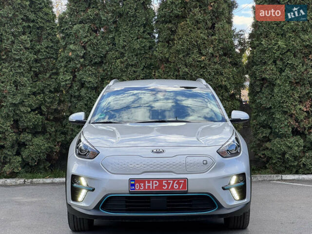 Сірий Кіа Niro, об'ємом двигуна 0 л та пробігом 141 тис. км за 17799 $, фото 18 на Automoto.ua