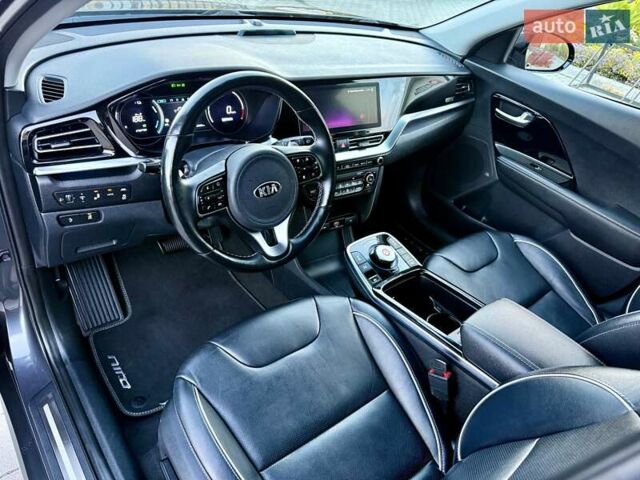Киа Niro 2021 в Бердичеве на Automoto.ua Серый Киа Niro, объемом двигателя 0 л и пробегом 82 тыс. км за 19250 $, фото 51 на Automoto.ua