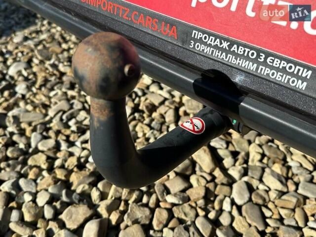 Сірий Кіа Niro, об'ємом двигуна 0 л та пробігом 100 тис. км за 21900 $, фото 31 на Automoto.ua