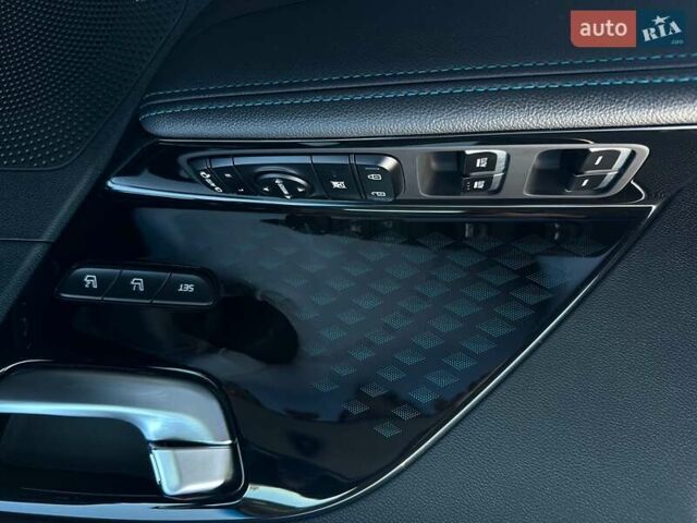 Серый Киа Niro, объемом двигателя 0 л и пробегом 97 тыс. км за 22200 $, фото 30 на Automoto.ua