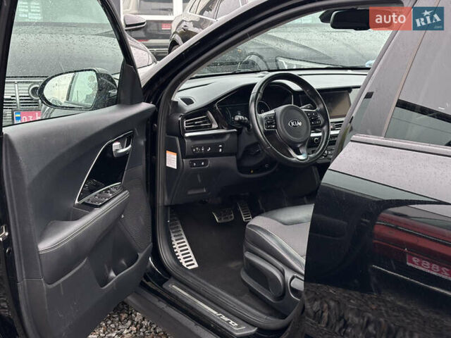 Серый Киа Niro, объемом двигателя 0 л и пробегом 88 тыс. км за 21800 $, фото 10 на Automoto.ua