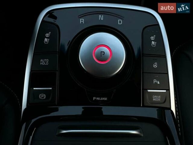 Серый Киа Niro, объемом двигателя 0 л и пробегом 54 тыс. км за 23900 $, фото 67 на Automoto.ua