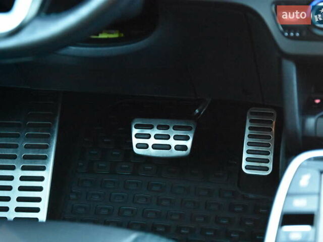 Сірий Кіа Niro, об'ємом двигуна 0 л та пробігом 99 тис. км за 22880 $, фото 43 на Automoto.ua